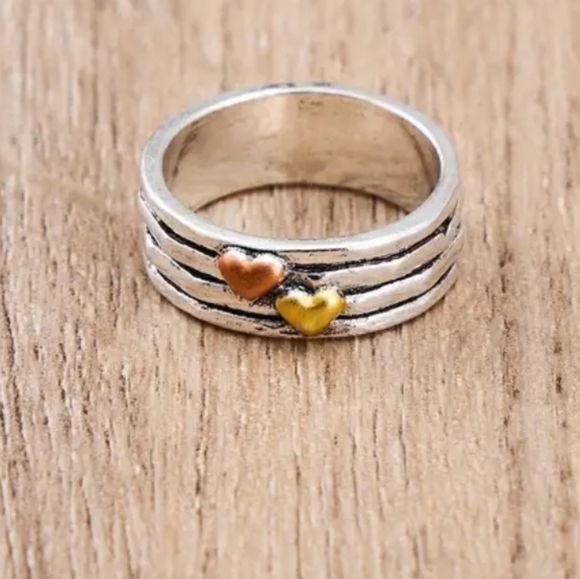 New Bohemian, Vintage double heart band size 8 - Picture 1 of 3